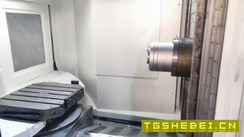 普什宁江630双工位卧加、新机160多万、发那科MF系统，.