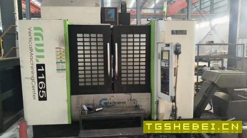 2018年南通国盛1165加工中心,BT50主轴带刀库,两线一.