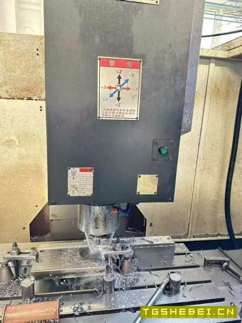 新买1265数控铣床一台两线一硬导轨,BT50主轴,新代系.