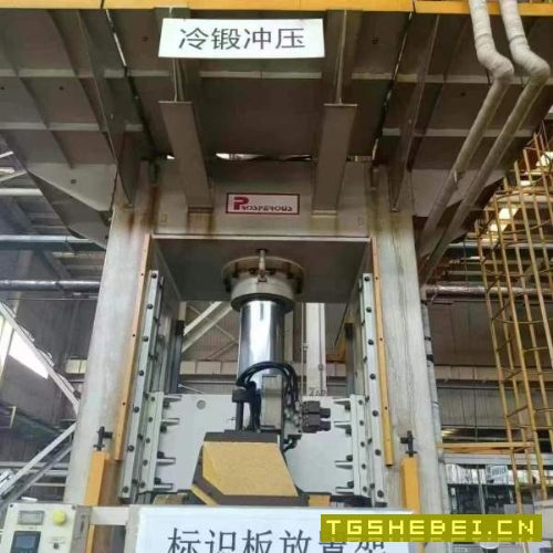 台湾300吨框架液压机,台面1米1米,开口2.1米,油缸行.
