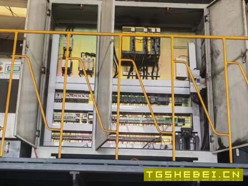 在位出售一台2020年重型南通2/4米数控龙门加工中心、.