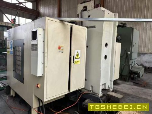 1070数控铣床广数25i-MV系统两线一硬,BT40主轴6000rp.