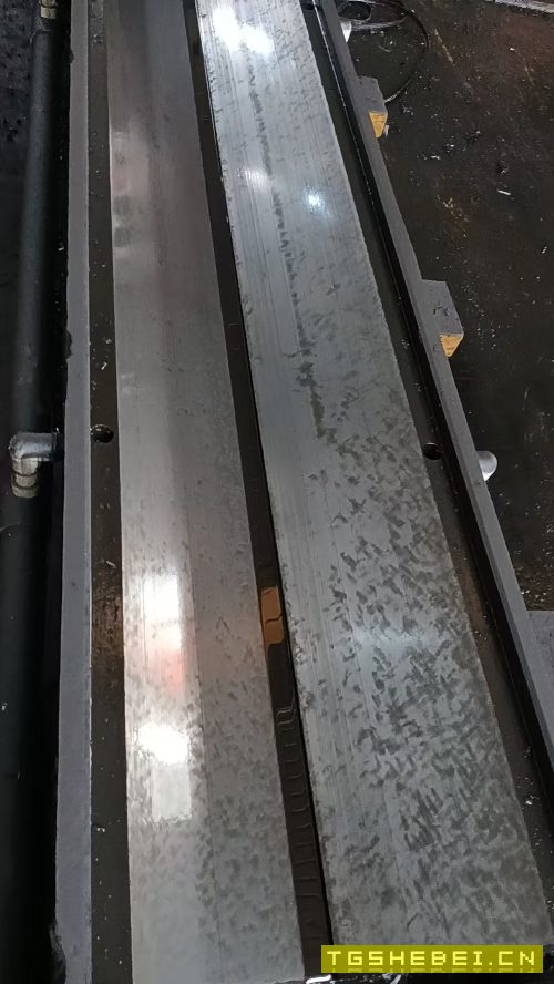 在位出售东方机床厂重型B2025龙门刨床,装上铣头就是.