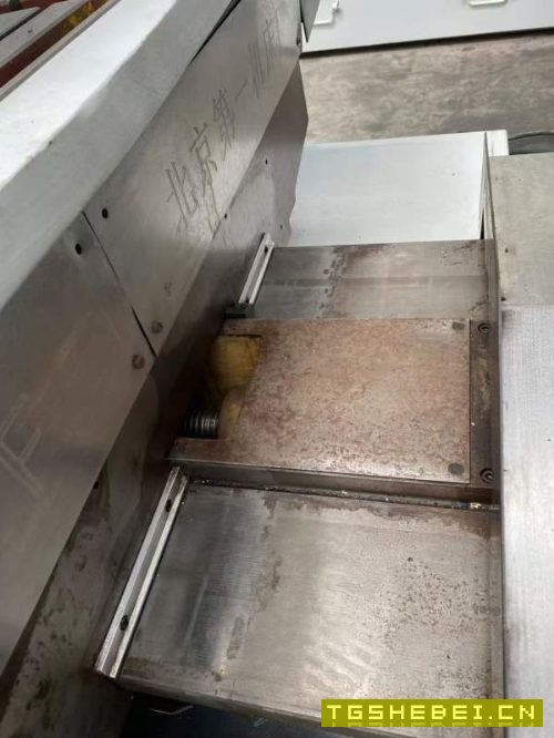 低价清货处理两台基本未用的北京一机714控数铣,齿轮b.