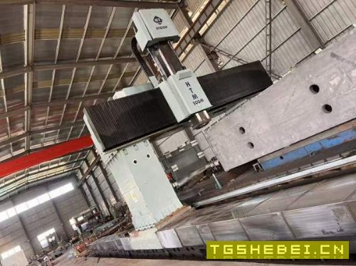 新定海天动柱12米龙门,带光栅尺,超重型机,工作台4.
