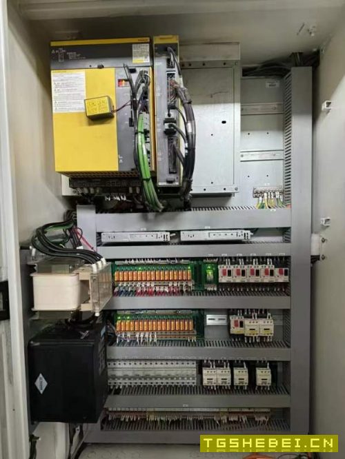 苏州德扬DV-1166加工中心主轴:BT40主轴10000转速导轨.