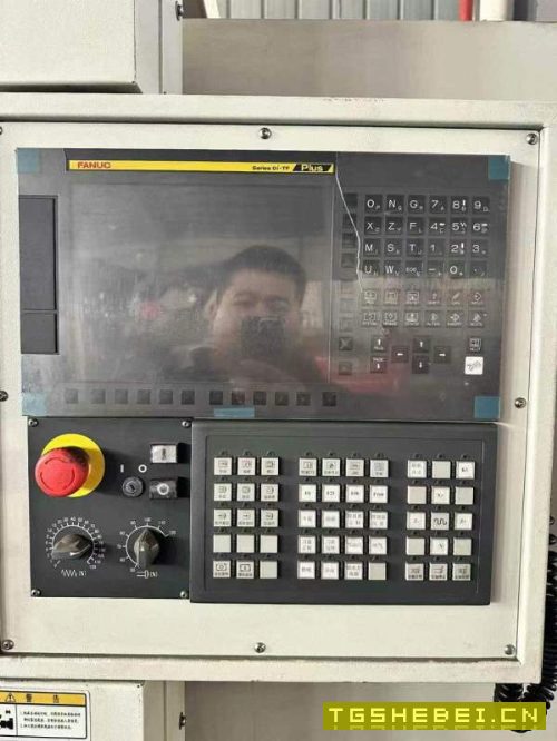 后两台一台线规一台硬轨。