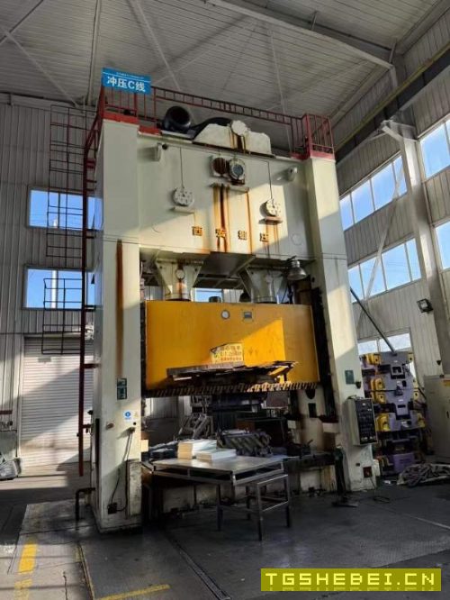 靓机来袭，欢迎客户骚扰西安锻压J36-400J36-630J36-80.