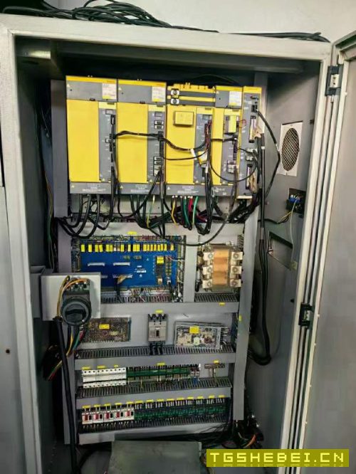 柯业6022龙门加工中心工作台:6000-1800门宽:2200.门高.