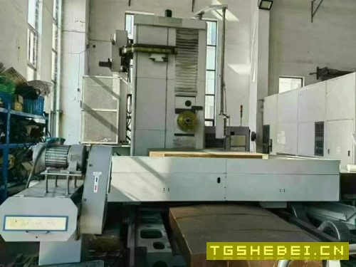 出售：韩国原装起亚KBN135卧式镗床、工作台20001800，.
