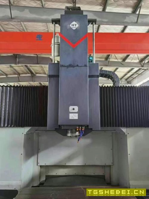 海天GU7数控龙门镗铣加工中心三轴行程：18001000700mm.
