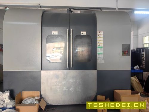 台湾东刚卧加400双工作台全新没使用