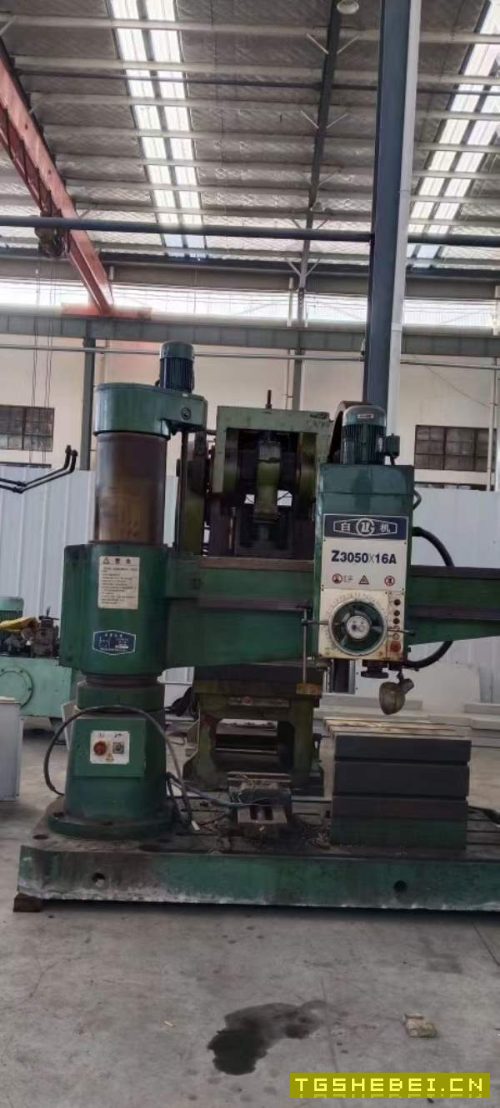 洛阳仓库新春大酬宾出售2013年自贡3050摇臂钻,几乎未.