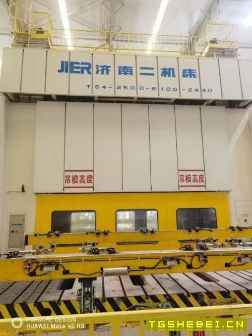 在位出售:安装未用,2500多工位压力机,配瑞士自动化.