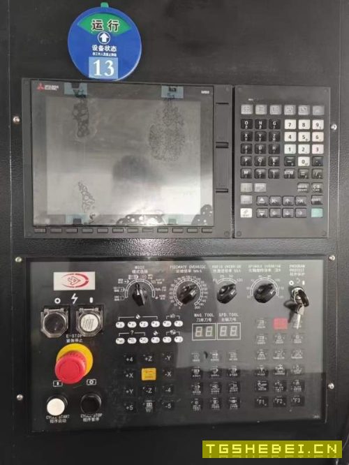 同款两台2024年准新易动1370加工中心,三菱M80系统,.