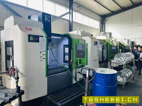 买下整厂30台矩钢1165重型20台,格勒玛965V重型6台,.