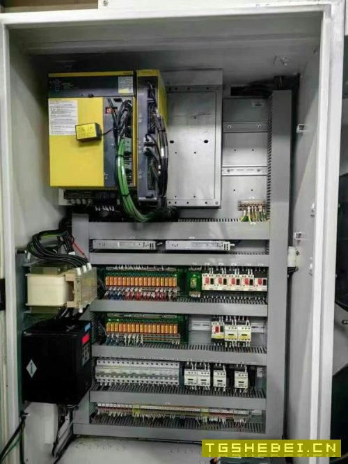 苏州德扬DV-1166加工中心主轴：BT40主轴10000转速导轨.