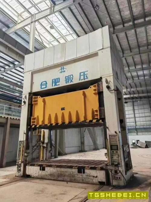 合肥锻压液压线：2000吨1200吨1000吨800吨800吨。前移.