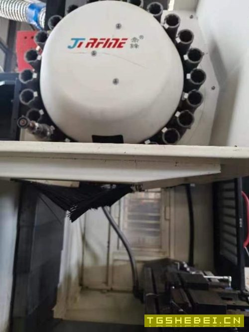 乔峰VH85重型加工中心