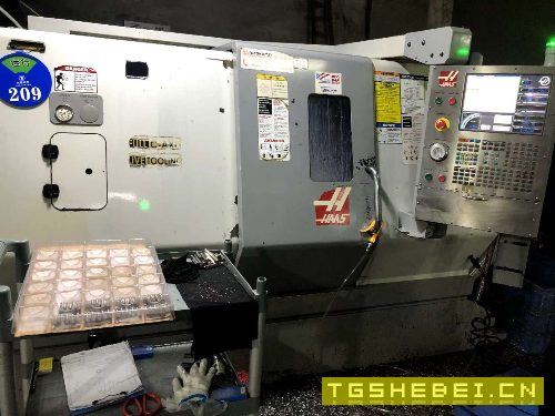 美国哈斯SL-20数控车床6寸12工位