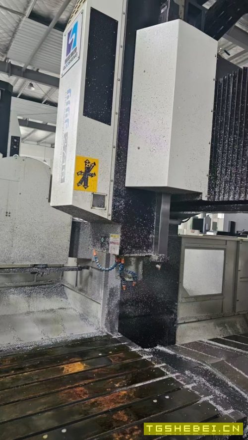 2023年12月南通国盛2716龙门加工中心,带刀库,bt50,.