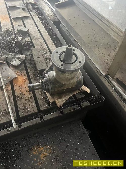 汉川重型数控龙门加工中心:4227