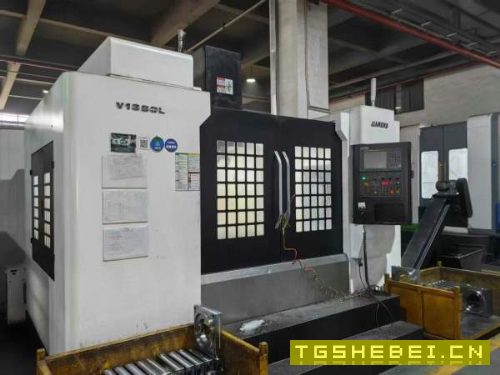 1380准新机BT50主轴,带刀库,带链排,一会到仓库