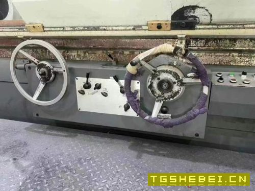 刚买一台9.9成新上海1350X3000外圆磨床
