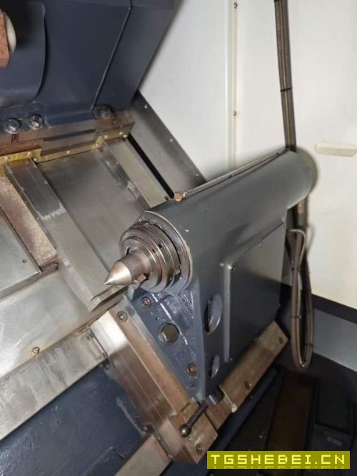 4台韩国现代威亚L300C数控车床,91孔。回转直径750mm.