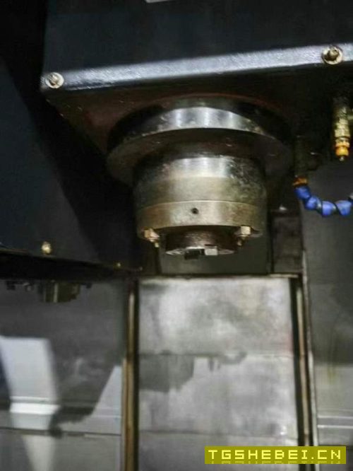 2019年台湾高峰1050加工中心,三轴线规BT40刀柄,主轴.