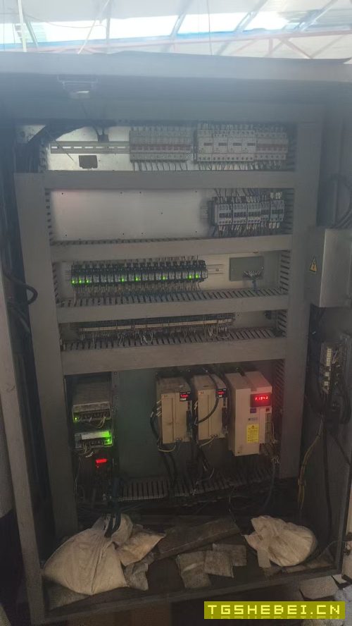 沈阳I5T5.2数控斜规刀塔机床一台,8寸中空