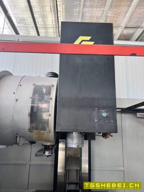 刚到一台湾友佳FV-800A立式加工中心、两线一硬、主轴.