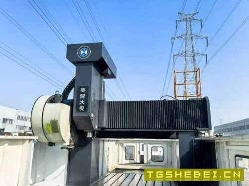 台湾大畏3020龙门加工中心到货啦,两线一硬轨道,BT50.