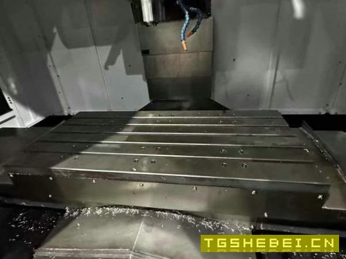2024年的1370，三轴线规，40主轴12000转。