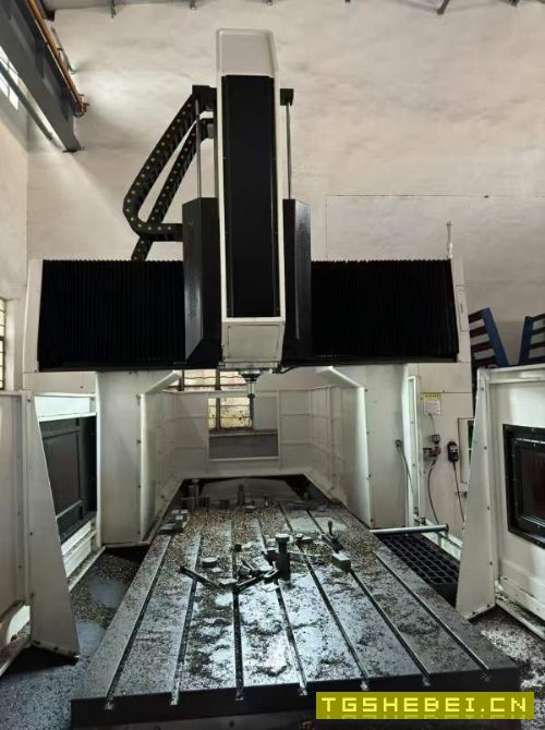 南通福田3018龙门,工作台1.5米3米,门宽1.9米,门高1.