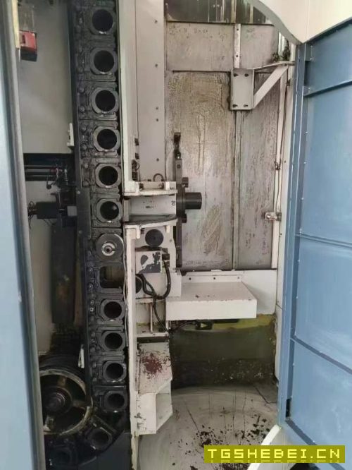 台湾高峰500卧式加工中心大功率电主轴BT50,1万转。三.