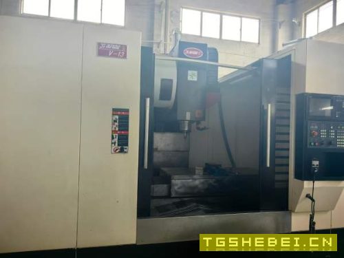 乔锋1370加工中心三轴滚柱线轨.三菱M80A系统BT40主轴8.
