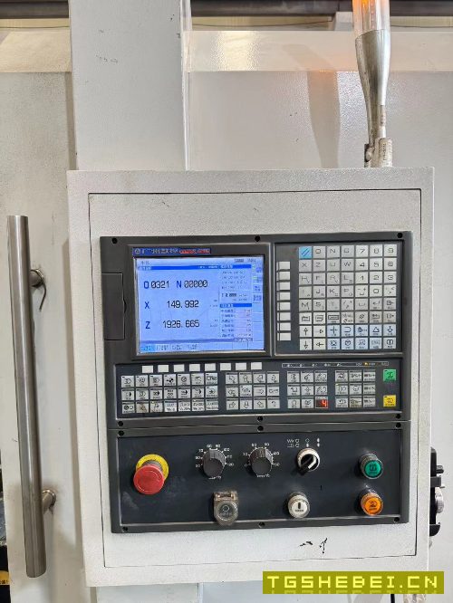 61100×3米重型数控车床