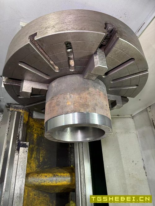 61100×3米重型数控车床