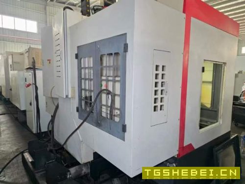 台湾颖元AU855重型加工中心,配发那科MD系统,BT40主.