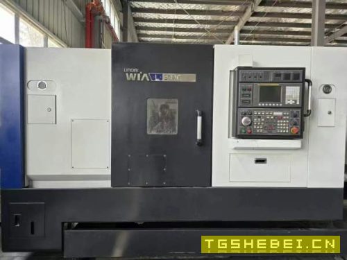 韩国原装进口威亚L300C硬轨机，主轴配15寸液压卡盘带.