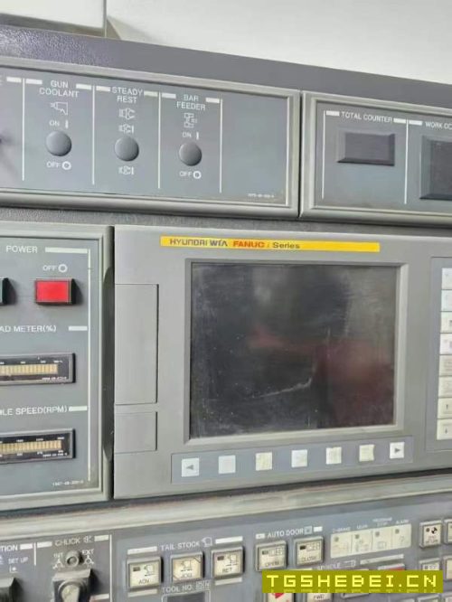 韩国原装进口威亚L300C硬轨机,主轴配15寸液压卡盘带.