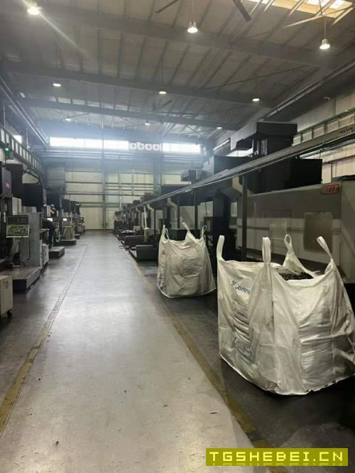 威力421Z。工作台2x4米,门宽2.3米,门高1.7米。XYZ行.