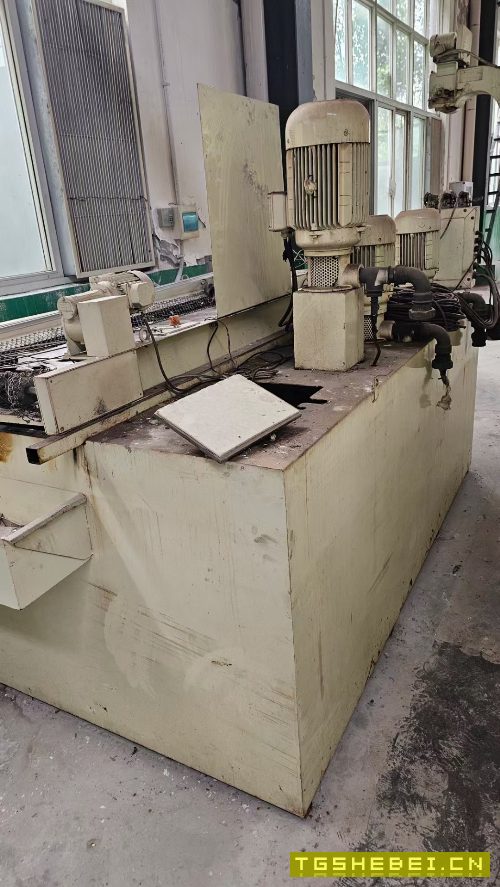 美国辛辛那提1250六工位卧式镗铣加工中心