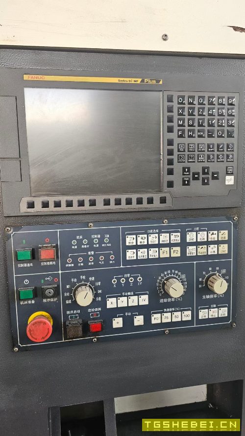 南通机床厂产2015数控龙门、行程2200/1600、带侧铣头.