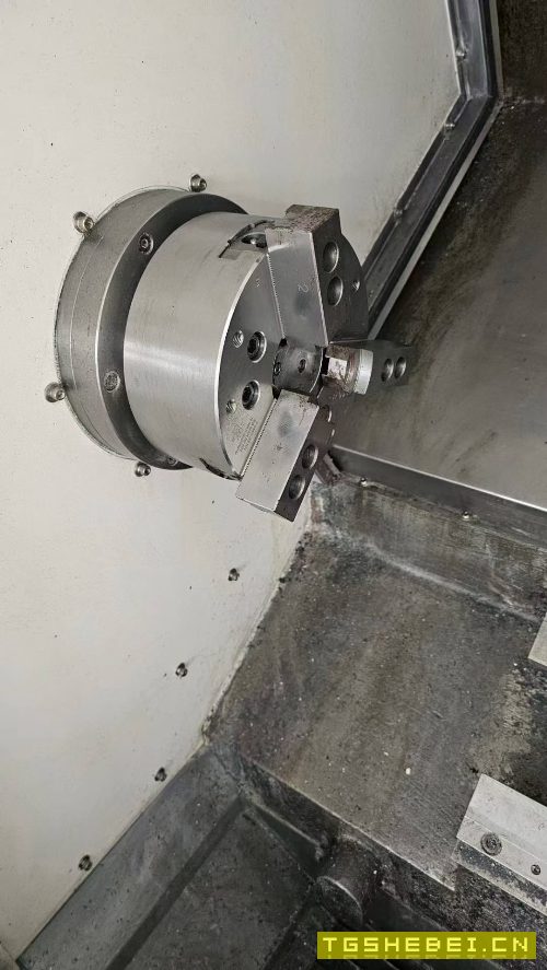 杭州惠勒LT-210,8寸卡盘主轴电机11/15KW,回转直径51.