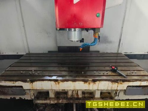 颖元1400加工中心,两线一硬,X轴四条线规,24把刀库.