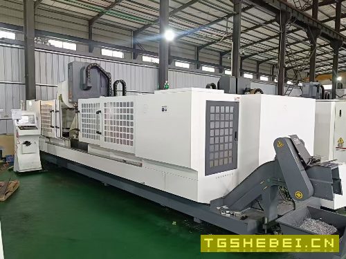 普拉迪4500同款4台,2023年11月设备,bt40主轴