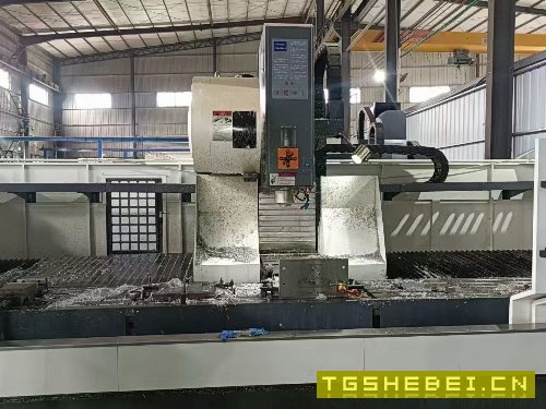 普拉迪4500同款4台,2023年11月设备,bt40主轴