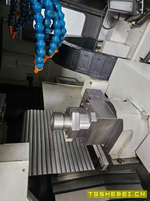 津上325走心机。同款两台日本津上走心机B0325-II,棒.